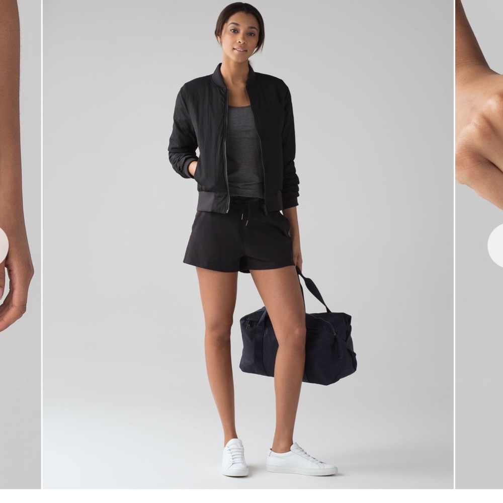 Lululemon On The Fly Short 2.5", Black, Size 6, GUC